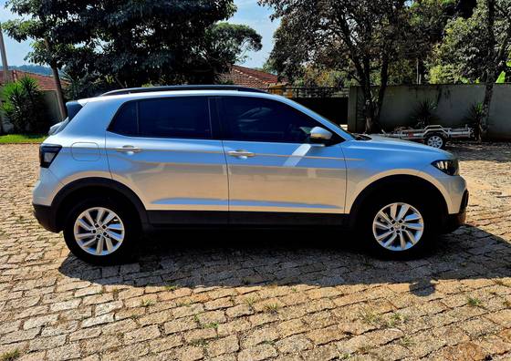 VOLKSWAGEN T-CROSS 1.0 200 TSI TOTAL FLEX SENSE AUTOMÁTICO